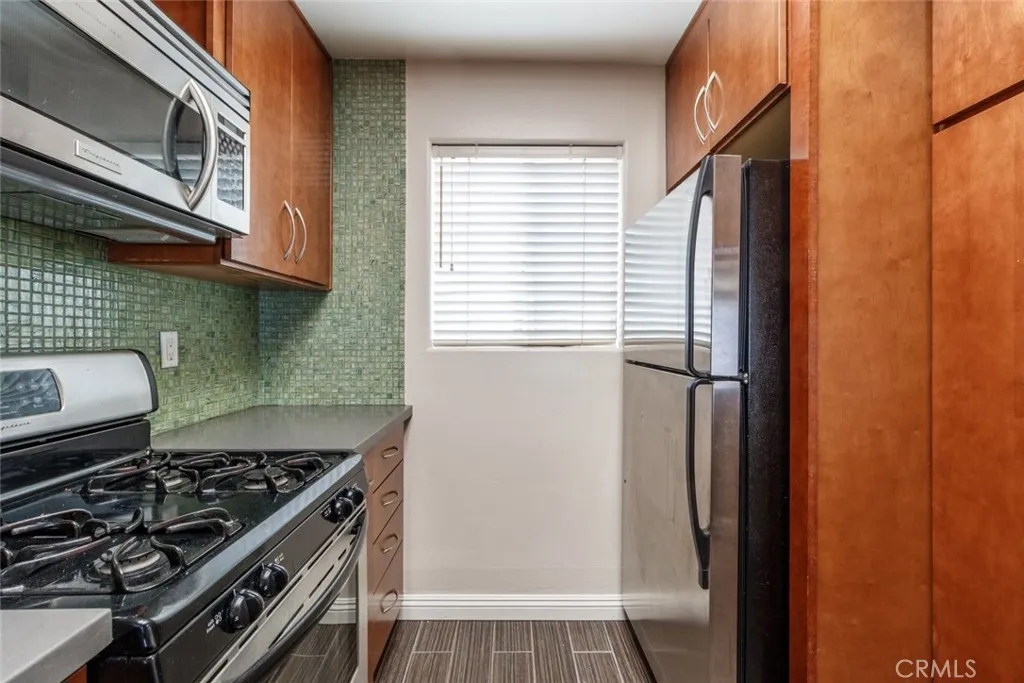Additional image 43 of 14631 Dickens Street Unit 7, Sherman Oaks, CA 91403
