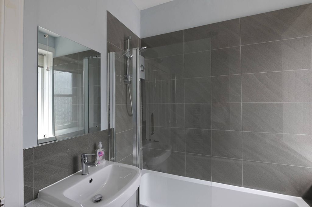 Additional image 12 of 2 bed flat for saleBonnyrigg Road, Eskbank, Dalkeith, Midlothian EH22