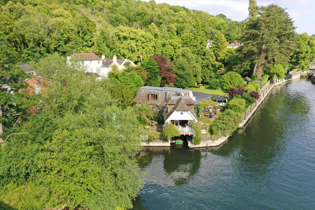 Additional image 5 of 5 bed detached house for saleWargrave Road, Henley-On-Thames RG9