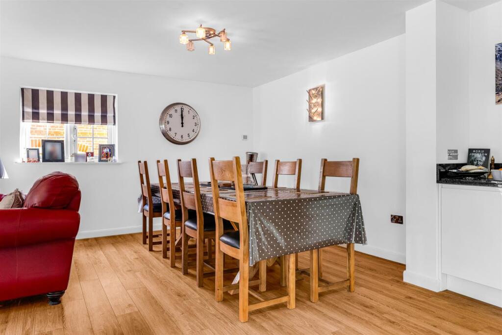 Additional image 5 of Mardley Avenue, Welwyn