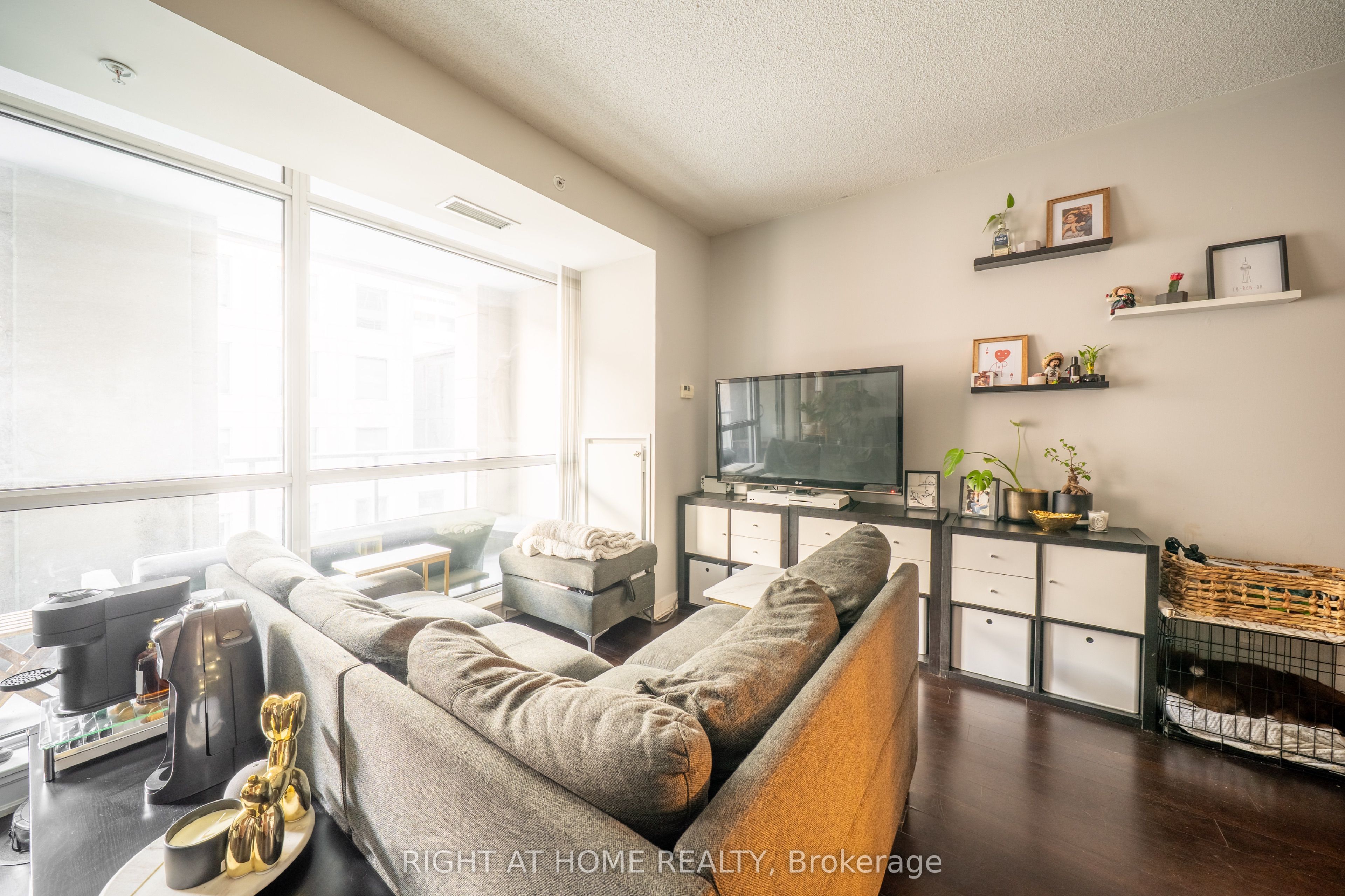 Additional image 2 of 418-199 Richmond Street W, Toronto, ON, M5V 0H4