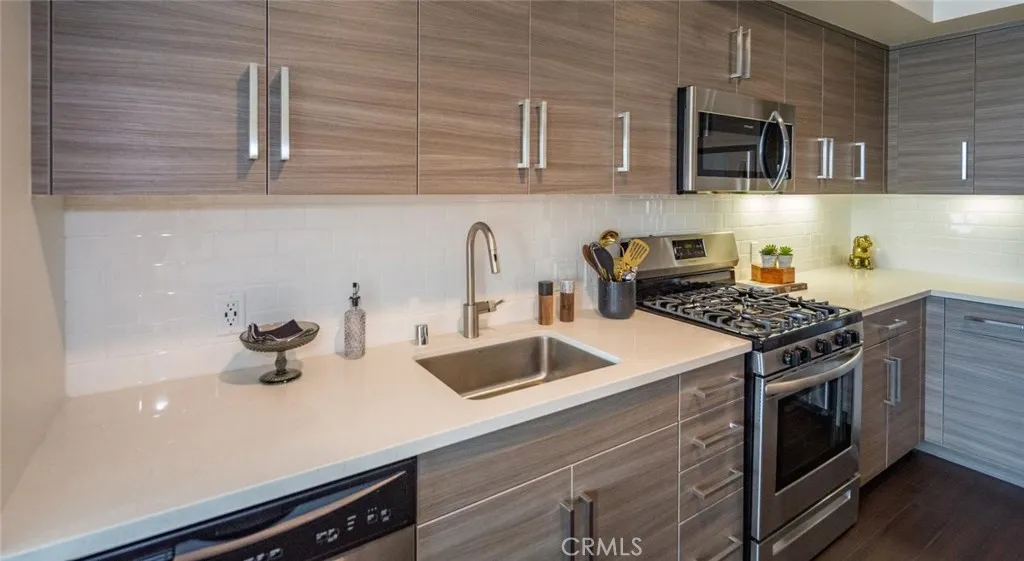 Additional image 9 of 150 Van Ness Avenue Unit 0306, San Francisco, CA 94102