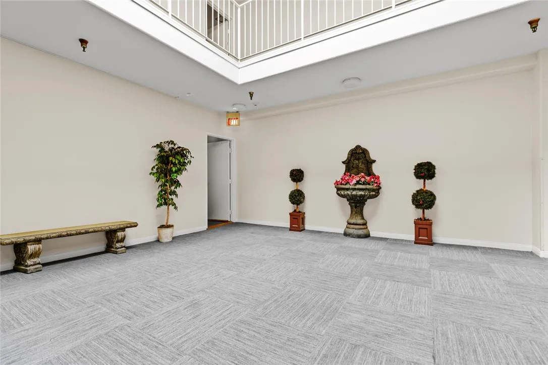 Additional image 74 of 16940 Chatsworth Unit 208, Granada Hills, CA 91344