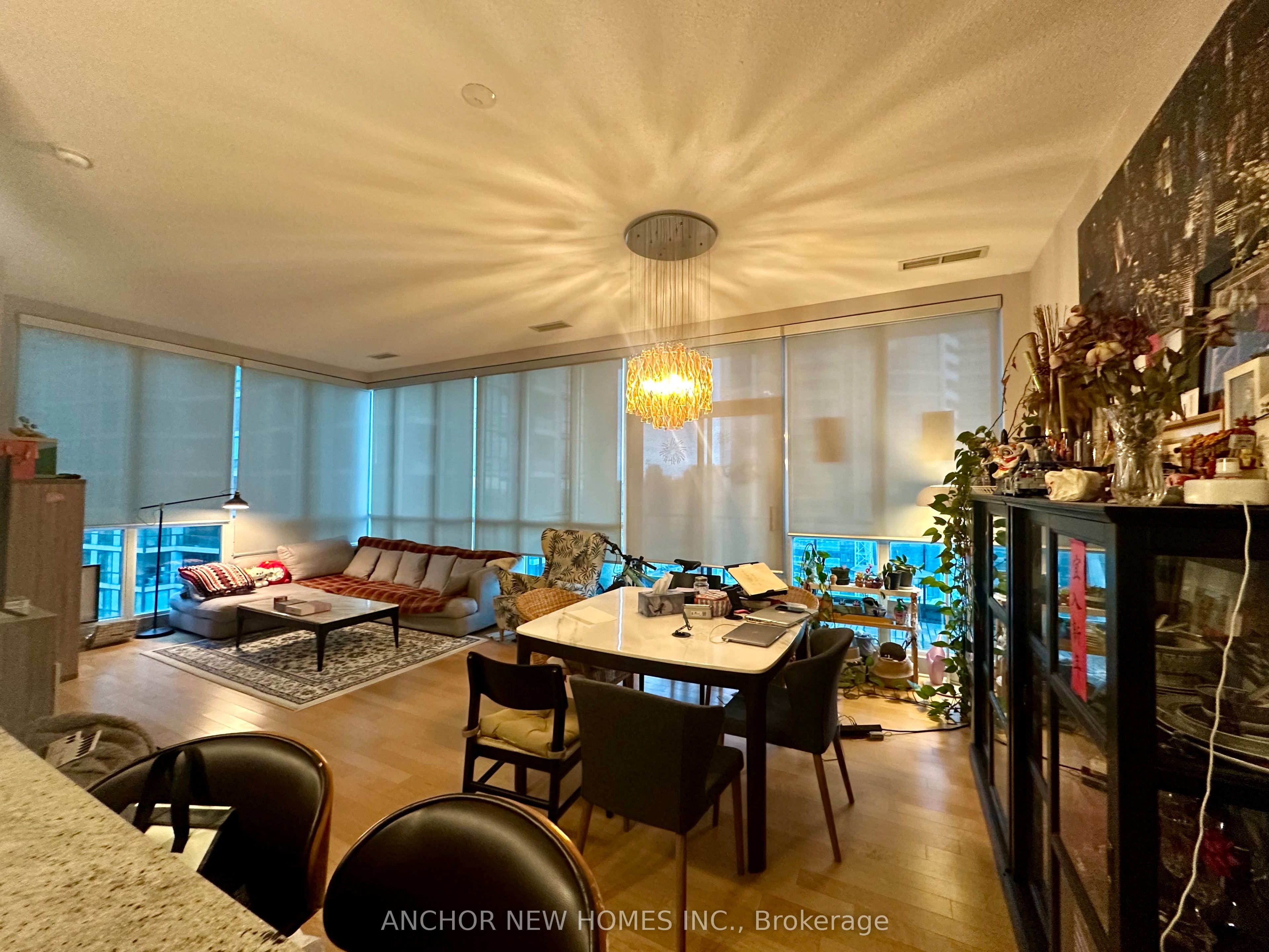 Additional image 3 of 2902-12 Yonge Street, Toronto, ON, M5E 1Z9