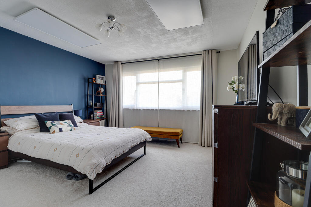 Additional image 9 of High Street, London Colney, AL2