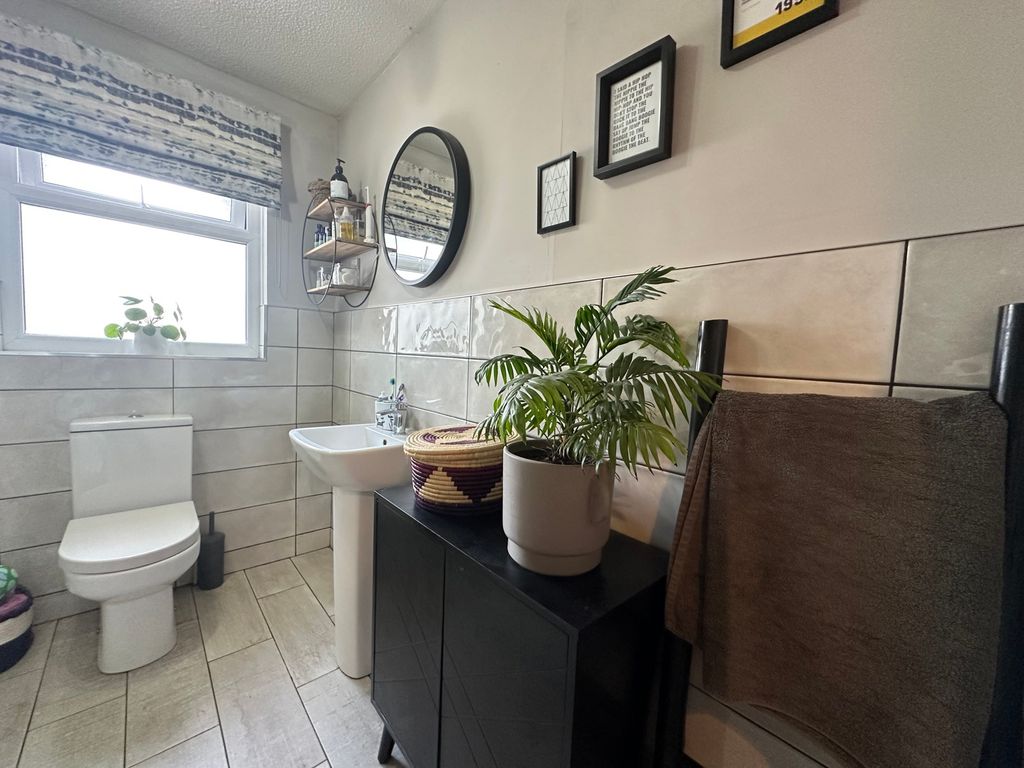 Additional image 16 of 3 bed bungalow for saleLamack Vale, Tenby, Pembrokeshire SA70