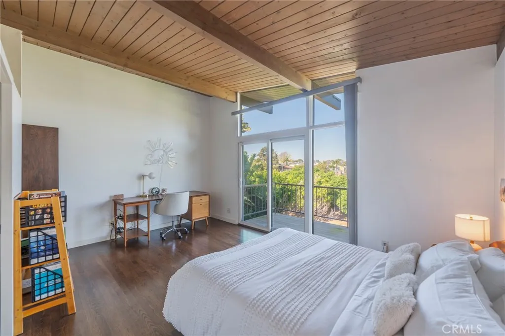 Additional image 68 of 2404 Laurel Avenue, Manhattan Beach, CA 90266