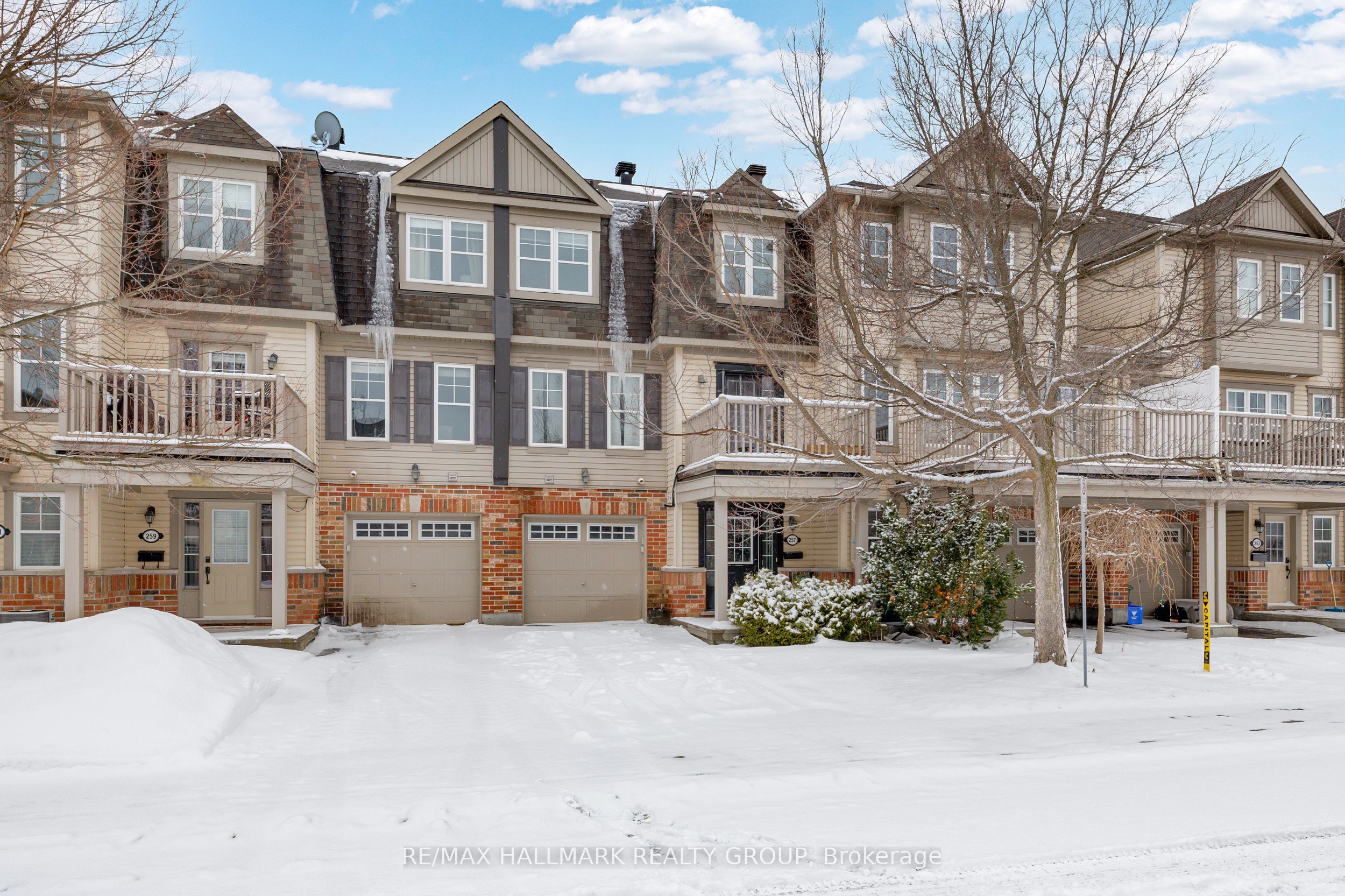 Additional image 2 of 257 Aquilo Crescent, Ottawa, ON, K2S 0L9