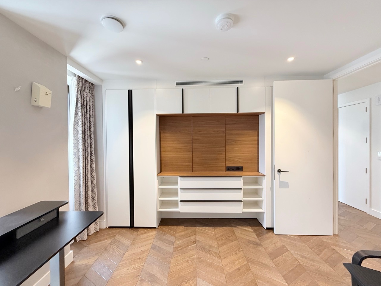 Additional image 11 of 2 Bed Flat, Newton St, WC2B, N1 7GU