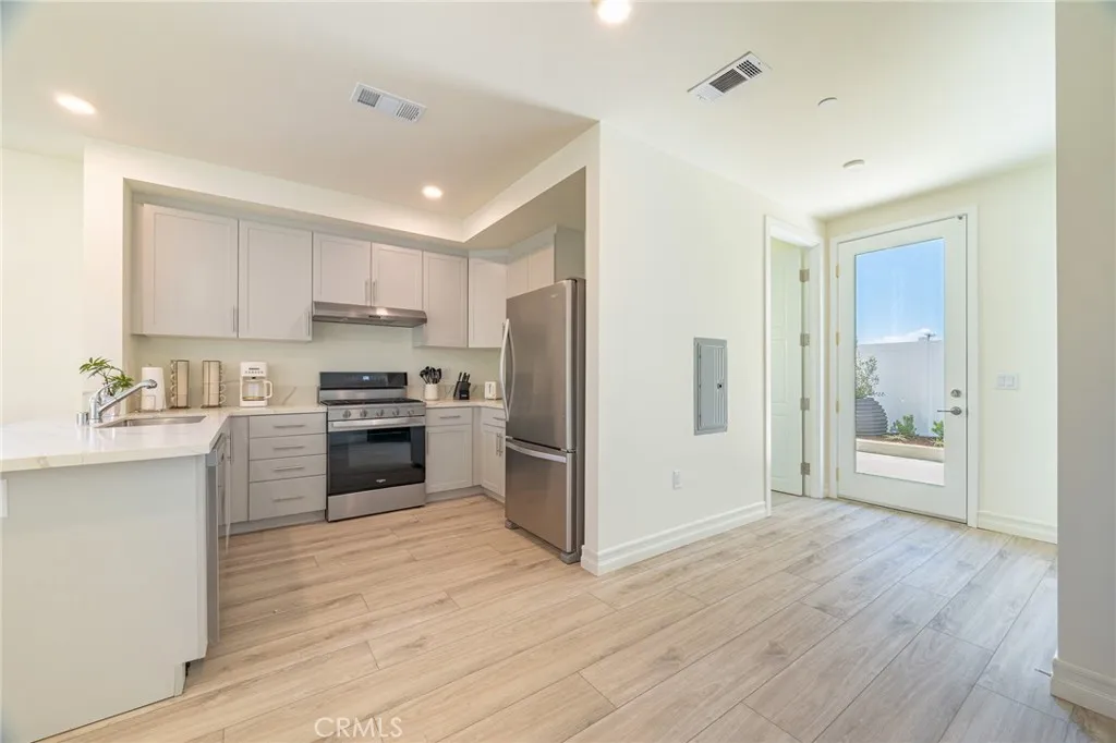 Additional image 50 of 160 N New Ave Unit 8, Monterey Park, CA 91755