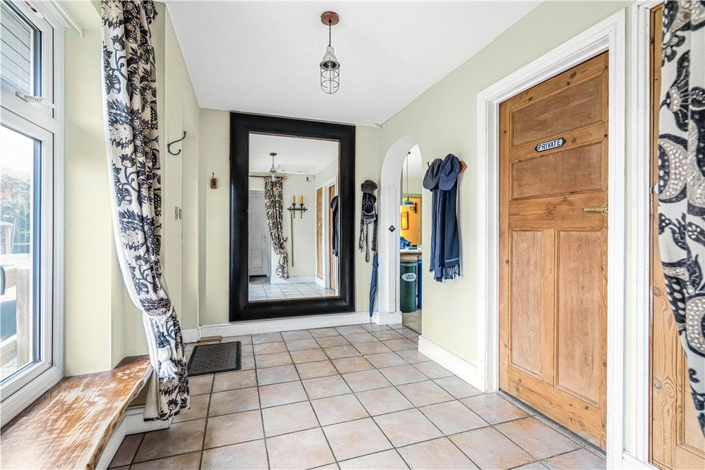Additional image 10 of 6 bed flat for saleEynsham Road, Oxford, Oxfordshire OX2
