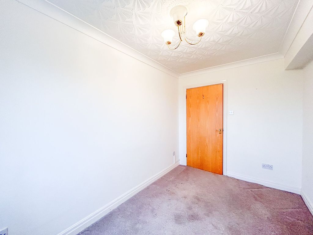 Additional image 10 of 2 bed flat for saleStow Park Circle, Evergreen NP20