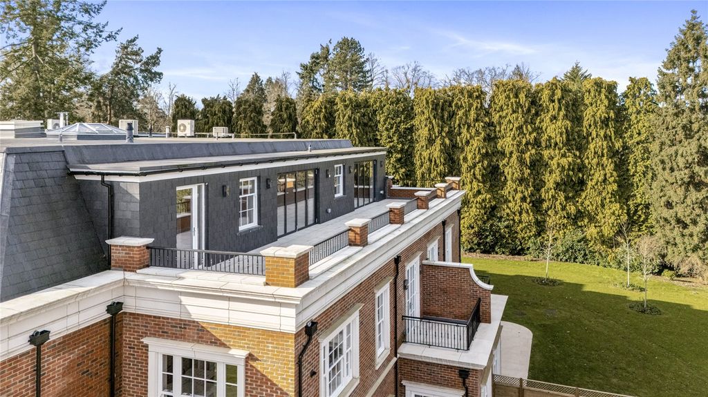 3 bed flat for saleLondon Road, Ascot, Berkshire SL5