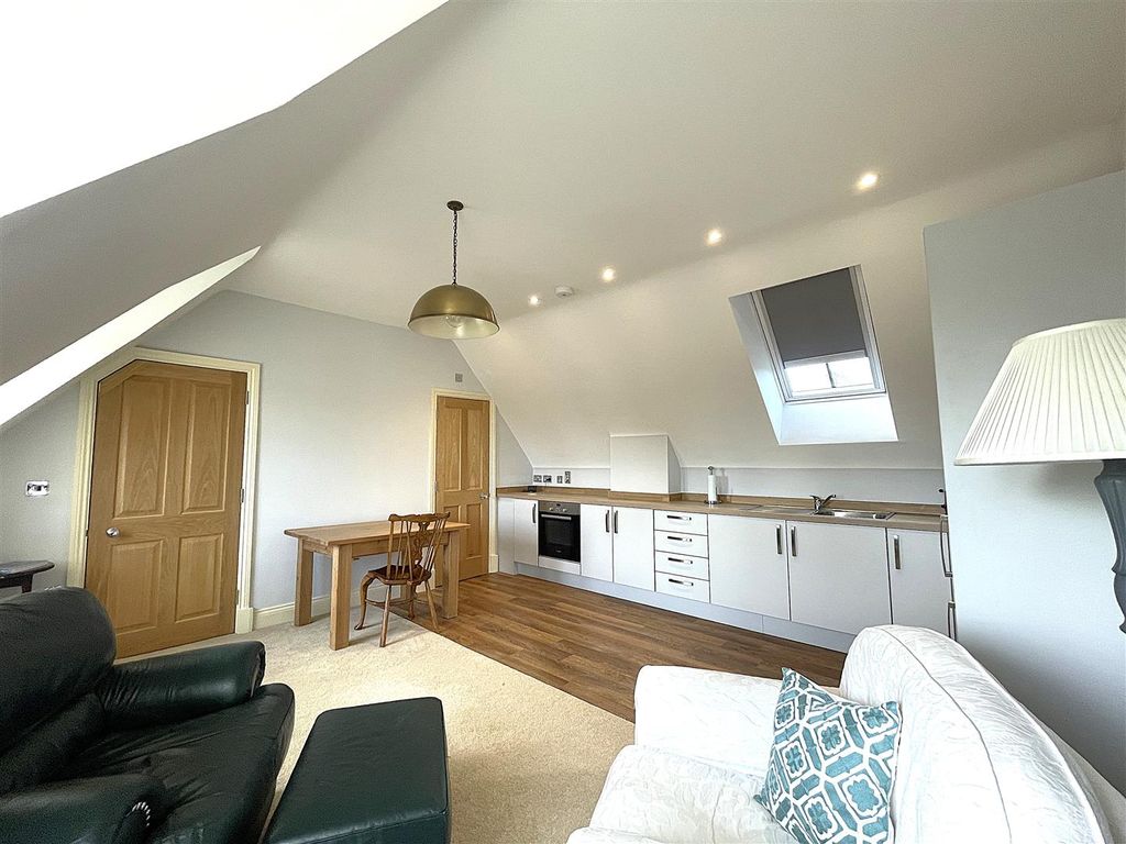 Additional image 5 of 1 bed flat for saleFlat 8, Orange Street, Uppingham LE15