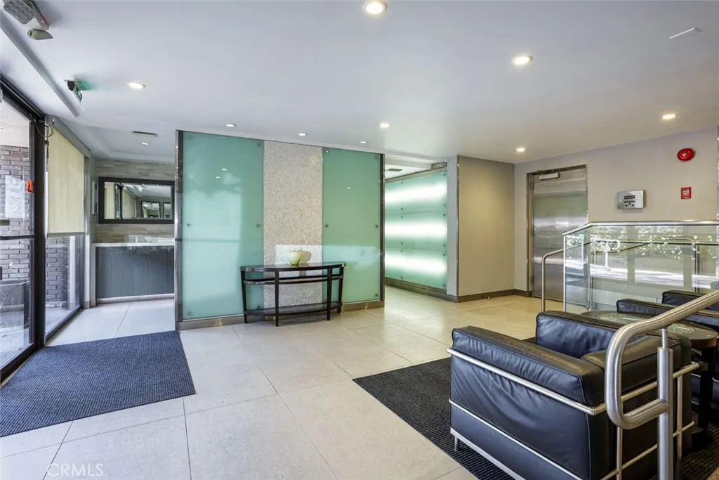 Additional image 31 of 1880 Veteran Avenue, Los Angeles, CA 90025