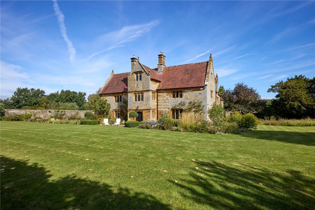 Additional image 20 of 6 bed detached house for salePlumpton, Nr Towcester, South Northamptonshire NN12