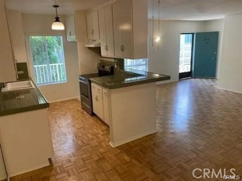 Additional image 11 of 5320 Zelzah Avenue Unit 314, Encino, CA 91316