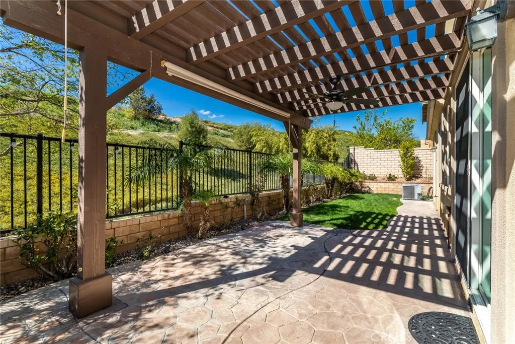 Additional image 86 of 28629 Farrier Dr, Valencia, CA 91354