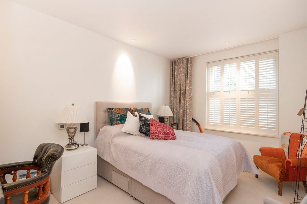Additional image 21 of 3 bed flat for saleGeorge Road, St. Peter Port, Guernsey GY1