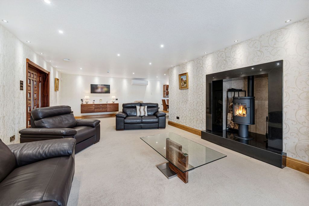 Additional image 2 of 5 bed detached house for saleDairy Farm Road, Rainford, St. Helens WA11