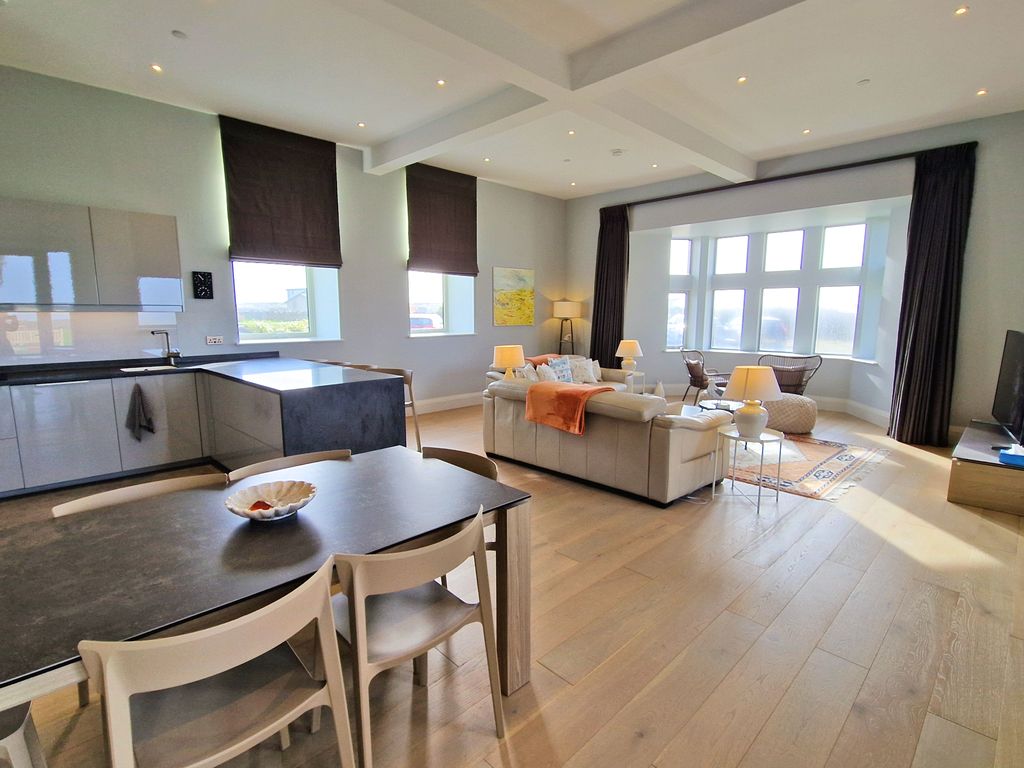 Additional image 16 of 3 bed flat for saleThe Rest, Rest Bay, Porthcawl CF36