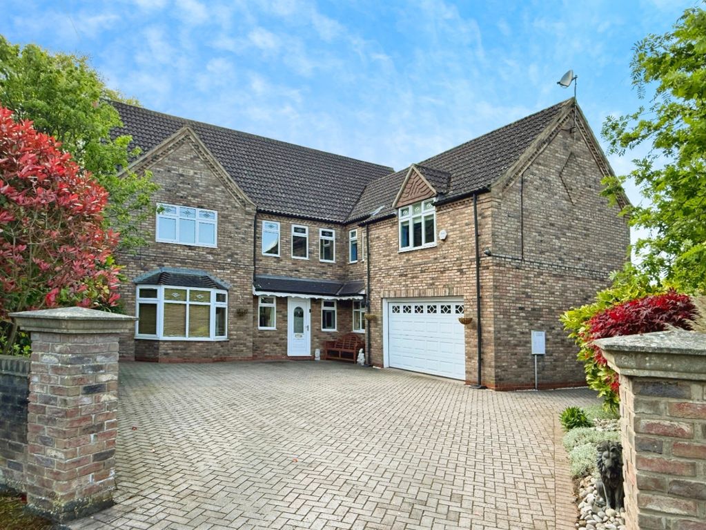 5 bed detached house for saleCurtis Close, Barton-Upon-Humber DN18 photo 4
