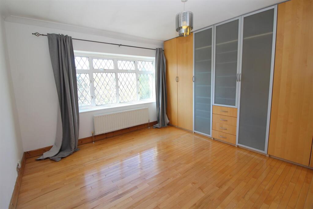 Additional image 12 of Roestock Gardens, Colney Heath, St. Albans