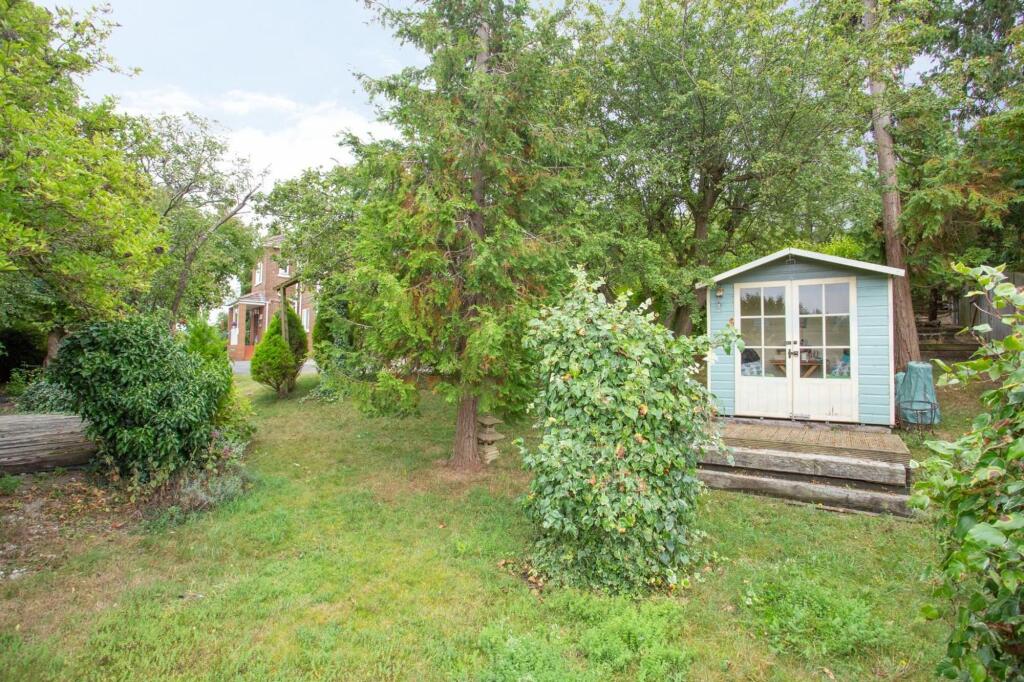 Additional image 25 of Common Lane, River, CT17