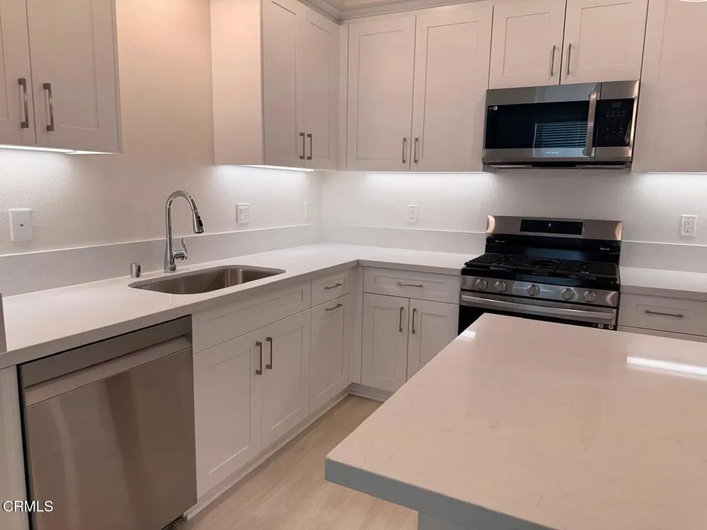 Additional image 90 of 711 Winchester Drive, Oxnard, CA 93036