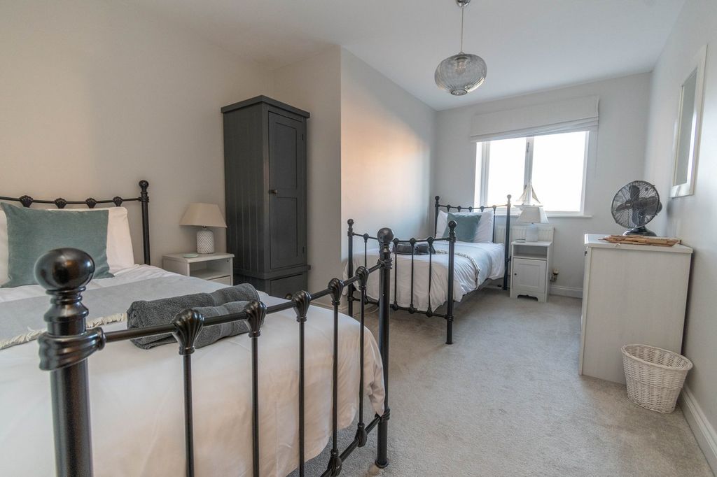 Additional image 7 of 2 bed flat for saleMainsail Yard, Wells-Next-The-Sea NR23