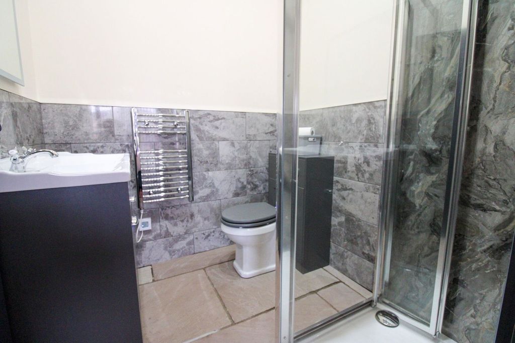 Additional image 54 of 5 bed country house for saleCross Lane, Glentham, Market Rasen LN8