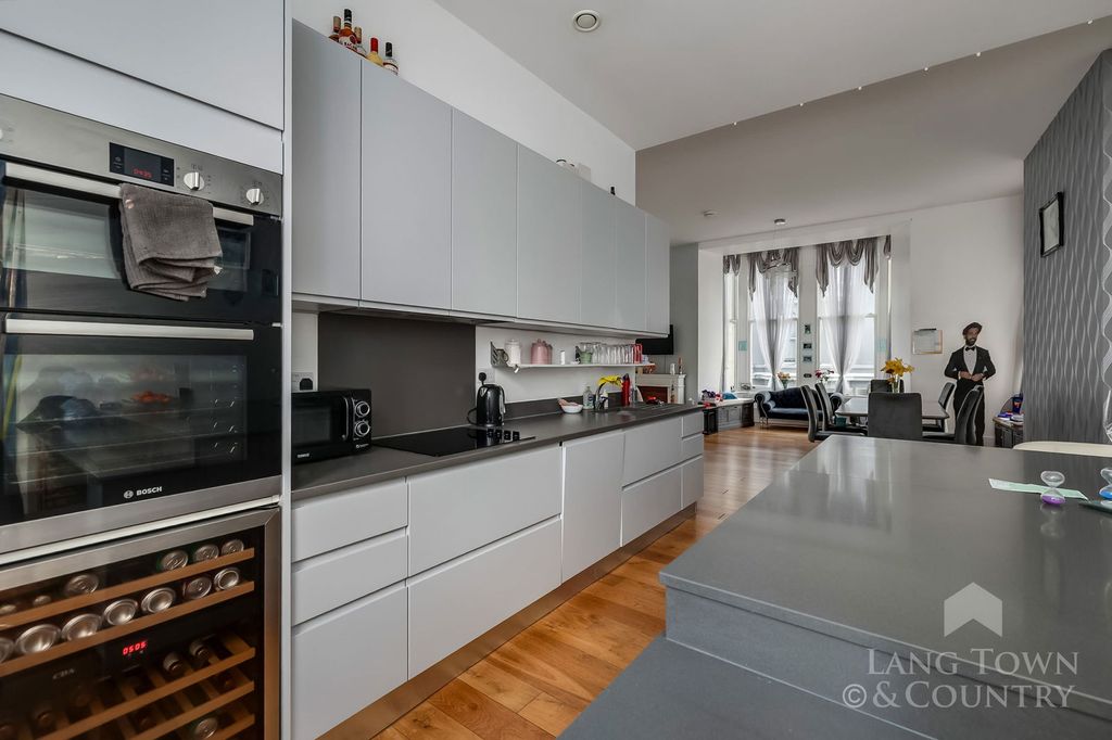 Additional image 2 of 3 bed flat for saleElliot Street, The Hoe, Plymouth PL1