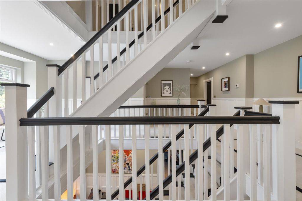 Additional image 75 of 7 bed property for saleLovelace Avenue, Solihull B91