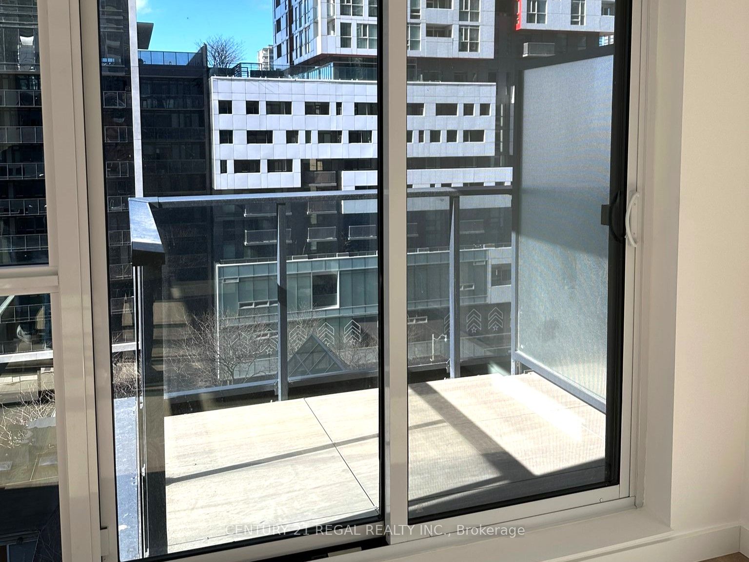 Additional image 5 of 1011-38 Widmer Street, Toronto, ON, M5V 0P7