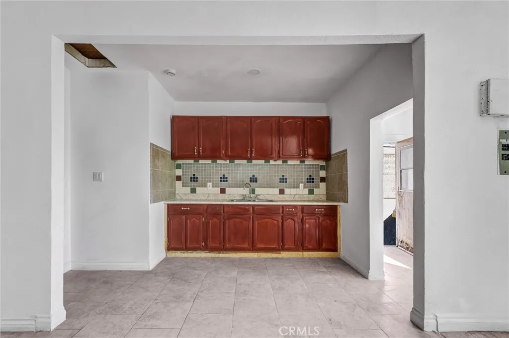 Additional image 41 of 924 S Sunol Unit 1/2, Los Angeles, CA 90023