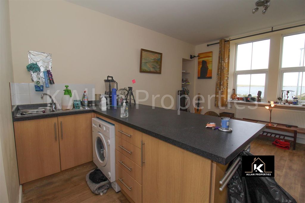 4 bed flat for saleLonghope, Stromness KW16 photo 2