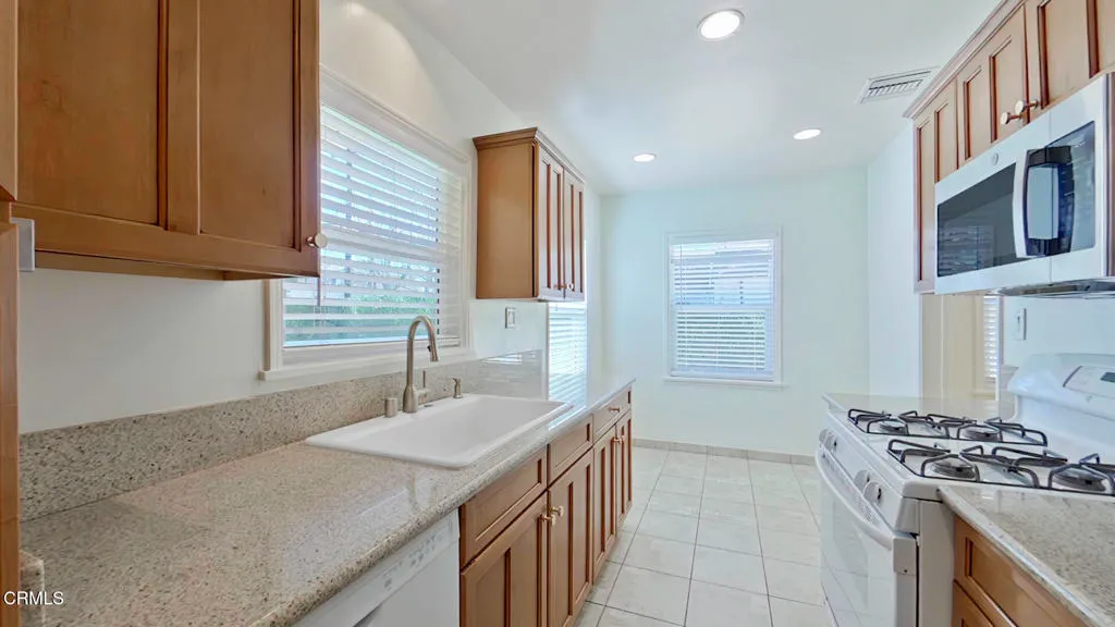 Additional image 60 of 3250 Las Lunas Street, Pasadena, CA