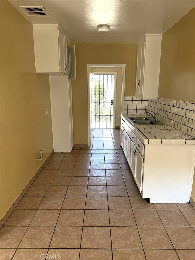 Additional image 14 of 4815 W 111th Street, Inglewood, CA 90304