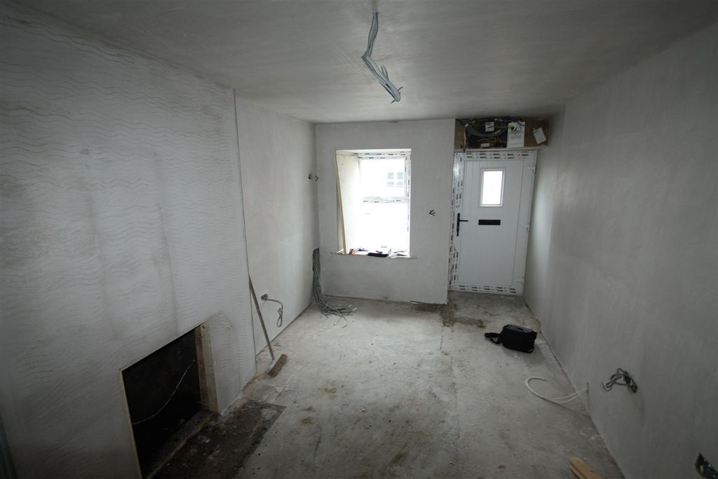 Additional image 8 of 4 bed terraced house for sale22, 24, 26, 28 And 28A Dromore Street, Ballynahich BT24