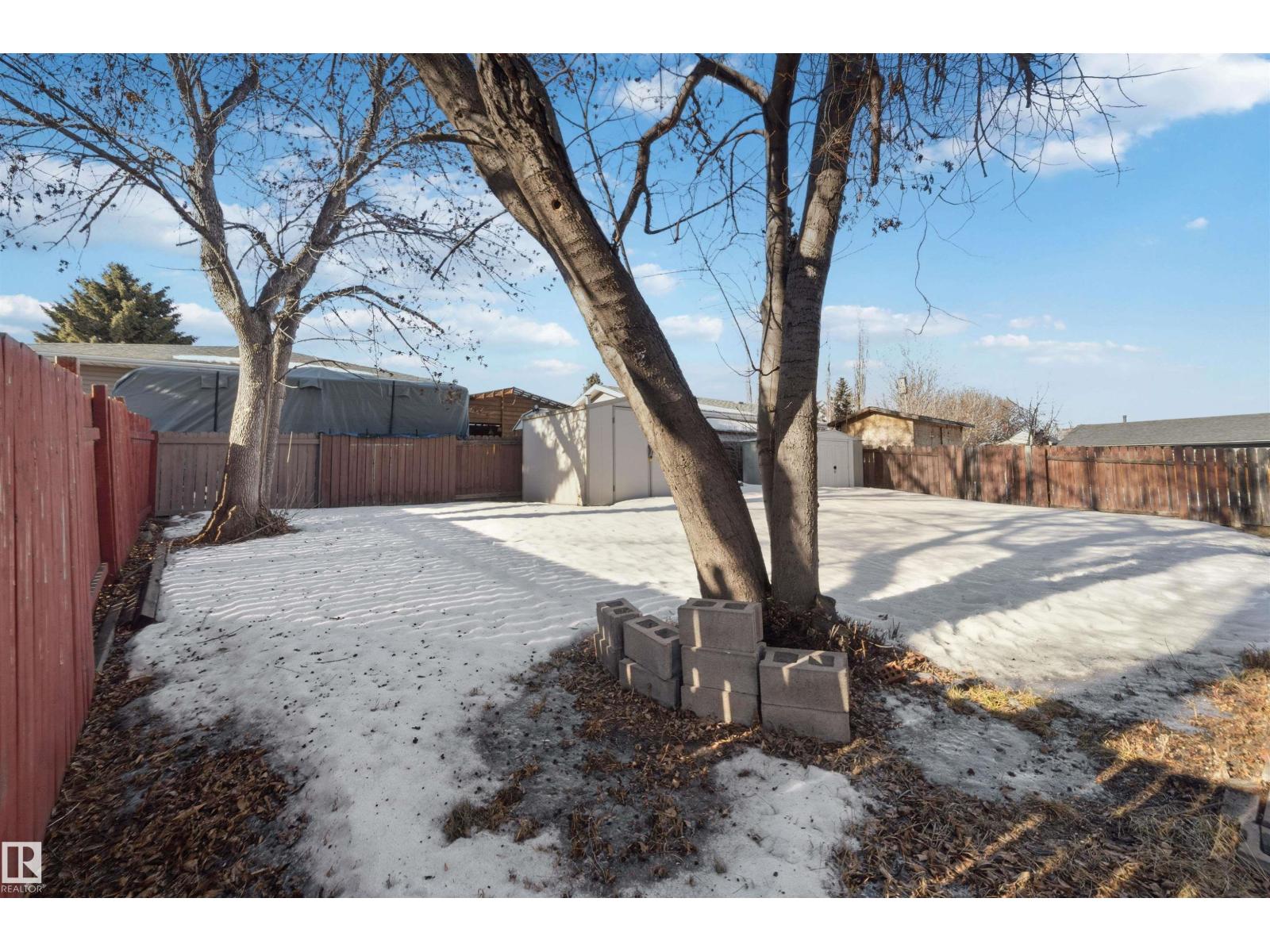 Additional image 2 of 135 Humberstone Road NW, Edmonton, AB, T5A4E4