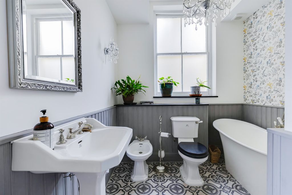 Additional image 14 of 7 bed semi-detached house for saleBeach Lane, Penarth CF64