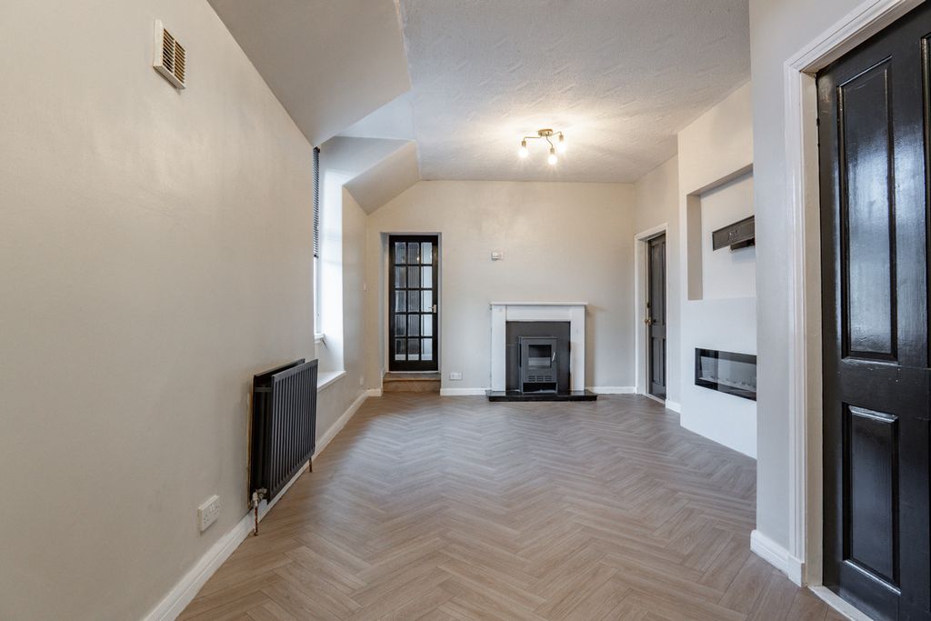 Additional image 3 of 3 bed flat for saleHill Street, Elgin IV30