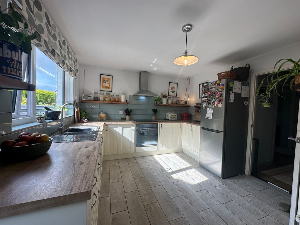 Additional image 2 of 3 bed bungalow for saleLamack Vale, Tenby, Pembrokeshire SA70
