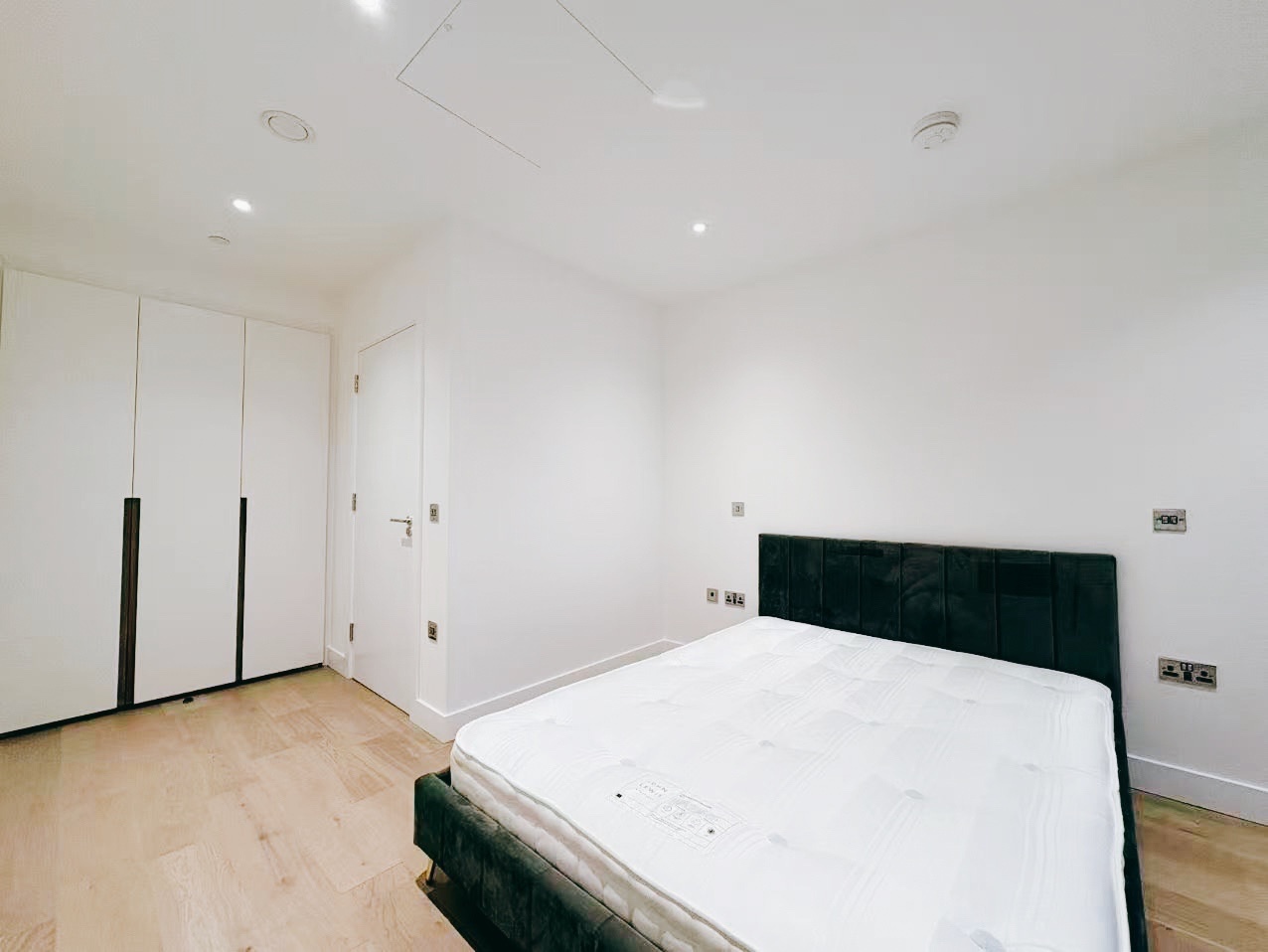 Additional image 7 of 2 Bed Flat, Majesty House, WC1X, WC1X 0FG