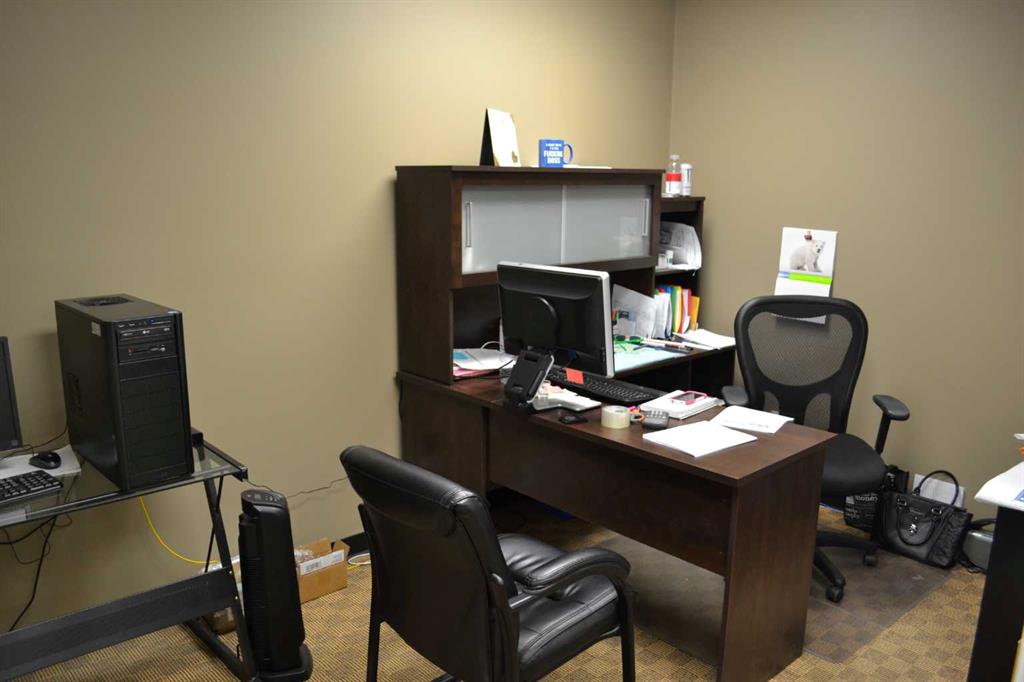 Additional image 6 of 3-14 Thevenaz Industrial Trail, Sylvan Lake, AB, T4S 2J7