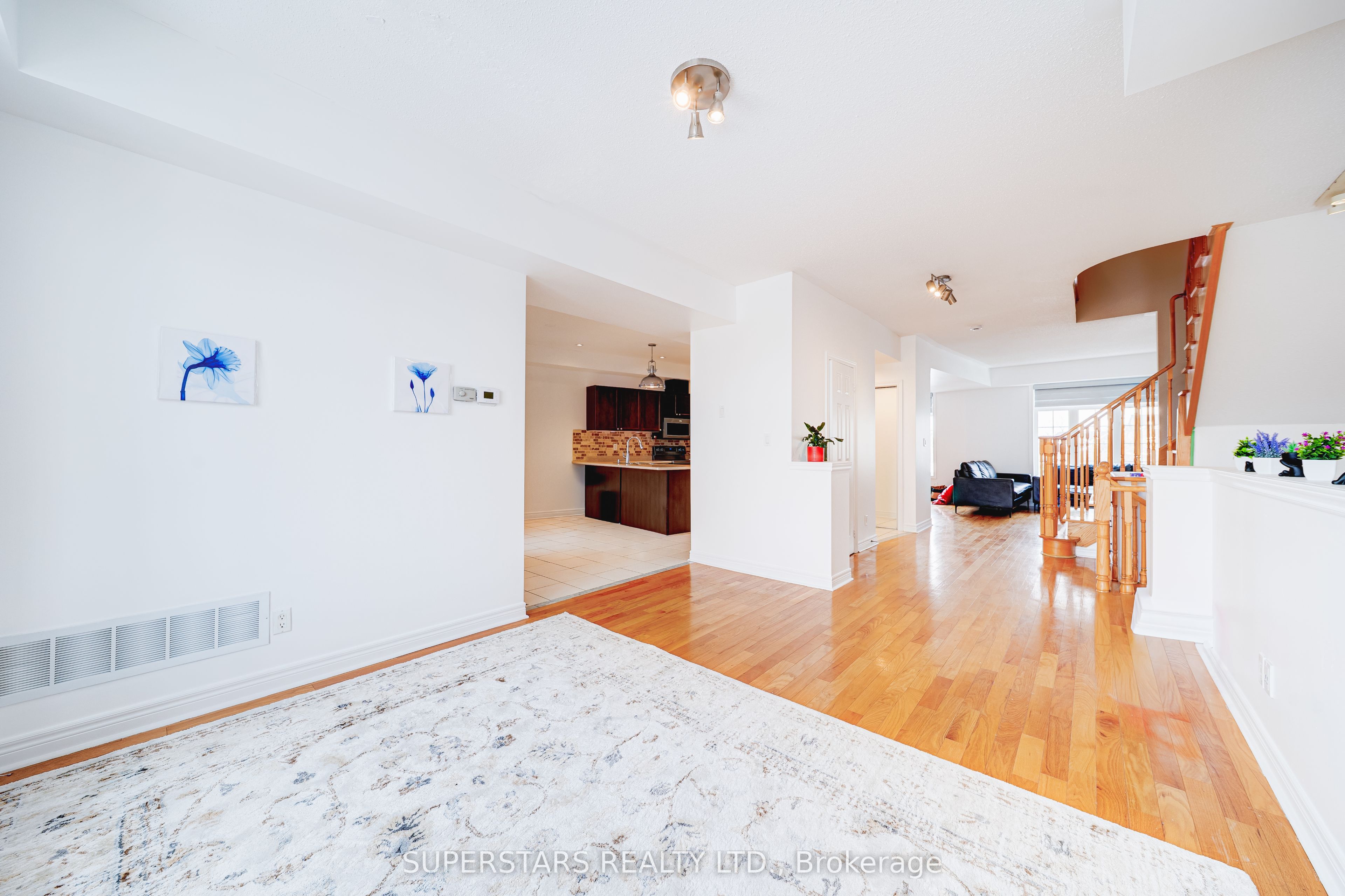 Additional image 2 of 22-30 Greensborough Village Circle, Markham, ON, L6E 1Z1