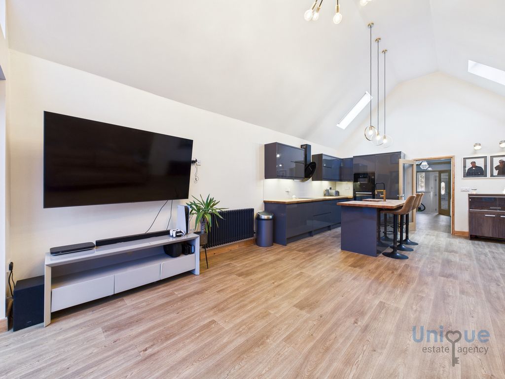 Additional image 3 of 3 bed flat for saleBlackpool Road, Poulton-Le-Fylde FY6