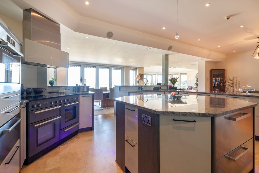 Additional image 8 of 6 bed detached house for saleCalais Road, St. Martin, Guernsey, Channel Islands GY4