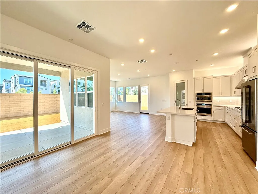 Additional image 3 of 109 Trask, Irvine, CA 92618