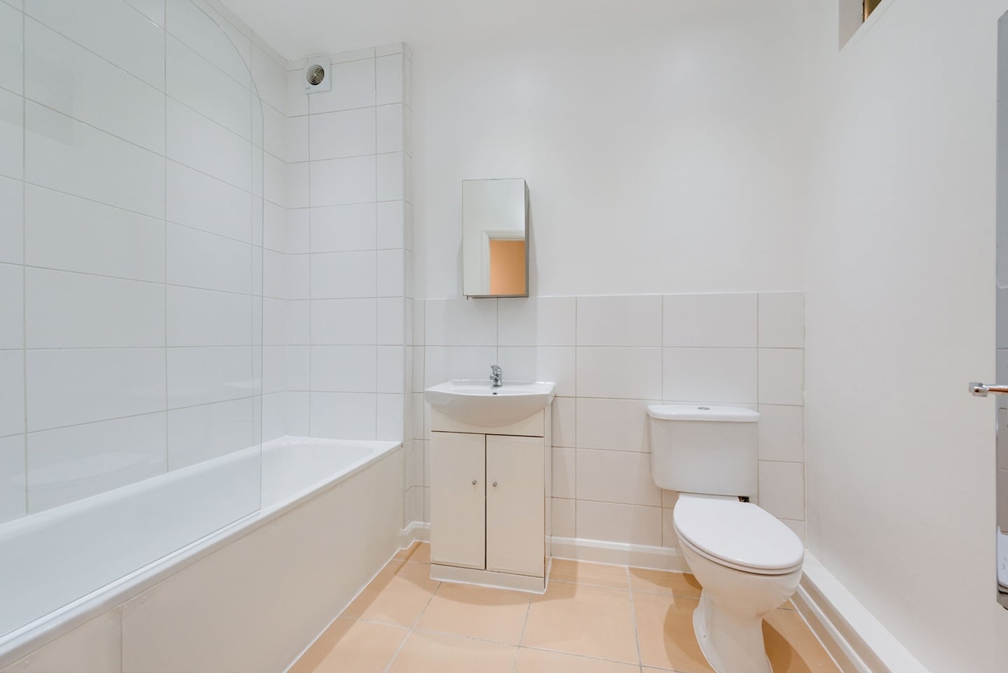 Additional image 10 of 2 Bed Flat, Warren Court, NW1, N1 7GU